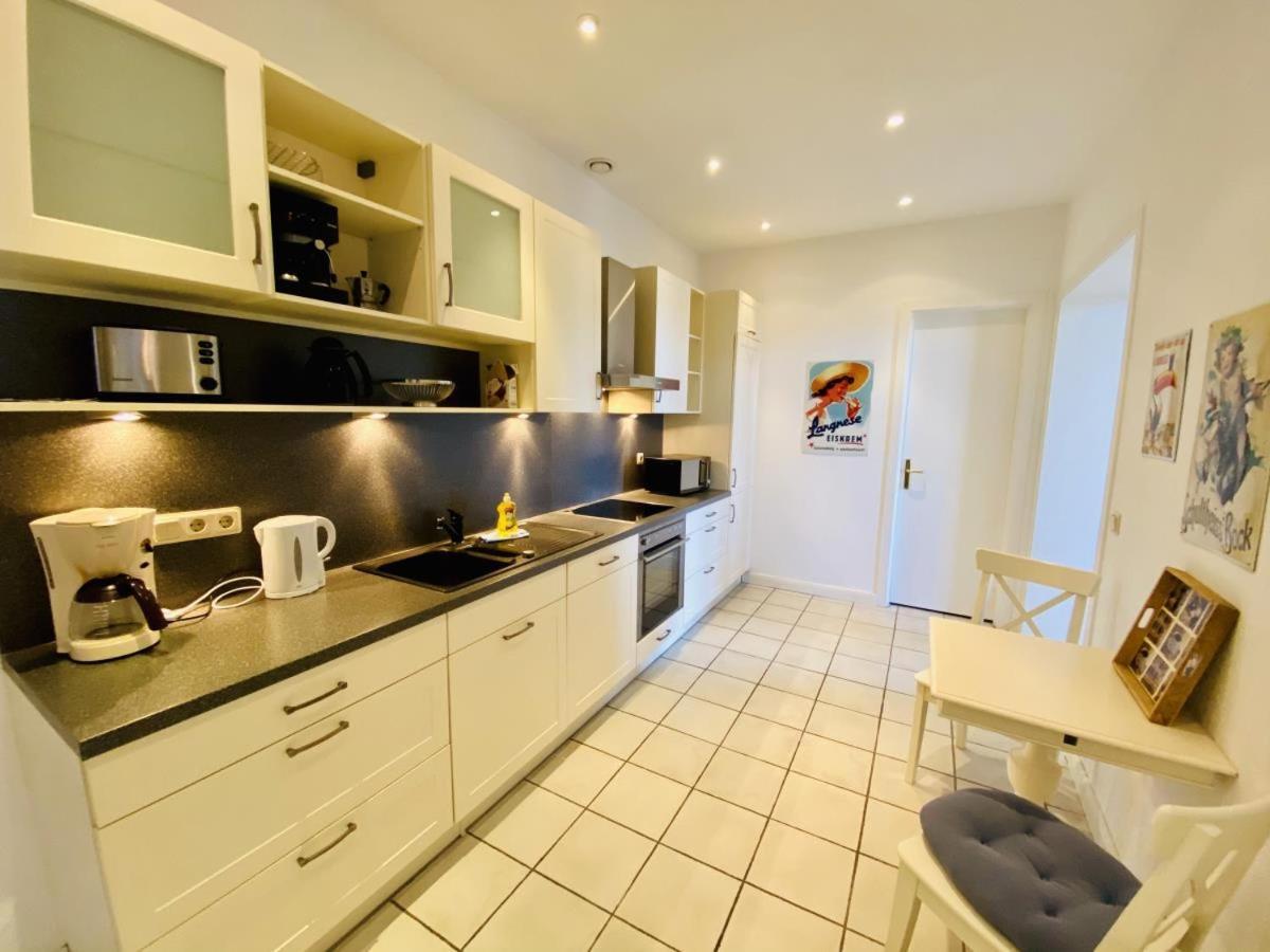 Berringer, Backbord, Direkt An Der Promenade Apartment Rostock Exterior photo